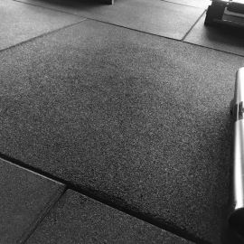 Piso Academia 1x1m Preto Crossfit Antiderrapante em Placas
