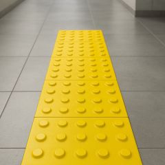 Piso Tátil Alerta Borracha - Amarelo - Unidade NBR 9050