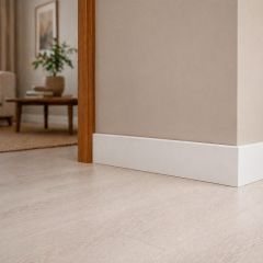 Rodapé Poliestireno Branco Liso 10cm - Metro