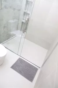 TAPETE JOY CINZA 40CM X 60CM