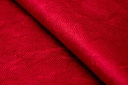 exemplo de tecido suede vermelho
